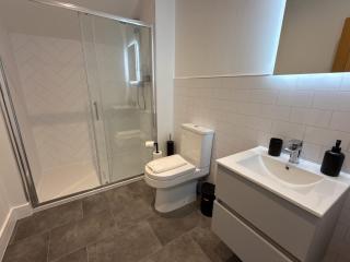 Penthouse 2 bed 1 bathroom property in centre - 1