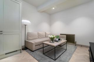 Covent Garden Two Bedroom Apartment - 4