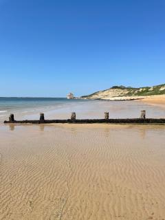 Family friendly 2 bedroom bungalow - 3