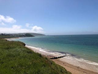 Family friendly 2 bedroom bungalow - 1