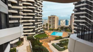 Upscale 1BDR with Pool & Parking by LovelyStay - 6