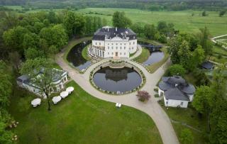 Pałac Popielów w Kurozwękach - pokoje w Oficynie i Oranżerii - 0