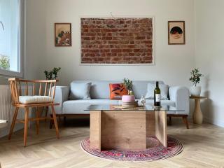 balcony 2BR apt with 2toilet and 2bath near to nişantaşi #3 - 0