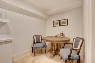 Elsewhere on Madison Square Garden - 2