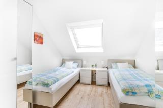 Ferienwohnungen Pellenzblick - Wohnen auf Zeit - - 3