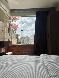 The Pyramid Vault View INN - 8