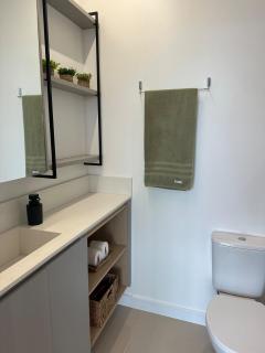 Apto lindo com área de lazer na praia brava - 2