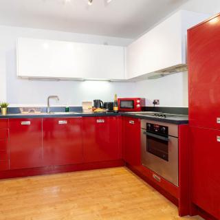 2 Bedroom Apartment - City Centre - Private Parking - 81UM - 7