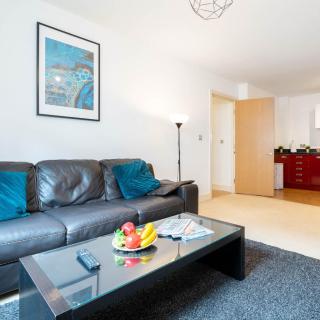 2 Bedroom Apartment - City Centre - Private Parking - 81UM - 5