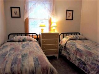 Family and Pet-Friendly Cabin Rental with a Dock Slip near the Wisp Resort, Maryland - 0