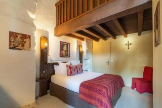 Chateau des Ducs de Joyeuse, BW Signature Collection - 2