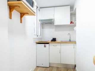 Alcalá B3 Cozy Studio with Sea View - 3