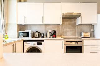 Large,High Ceilings,2 Bathroom,Elevator - 3