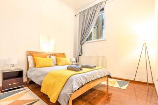 Large,High Ceilings,2 Bathroom,Elevator - 2