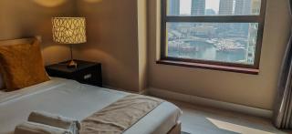 La Buena Vida Holiday Homes, Luxe, 3BR with, full kitchen, Marina View, by JBR Beach, Tram & Marina - Dubai - 3