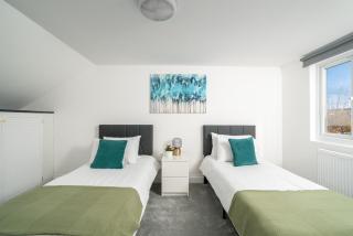 Excellent 2Br Flat, Wood Green, Nr Tube - 2