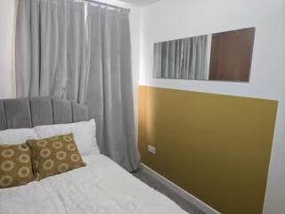 Luxury 4-bed Home - 3