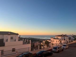Spacious Andalusian Apartment, Sea View, between Malaga and Marbella - 3