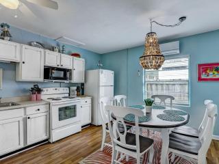 Tybee Tabby Beach Cottage - 9