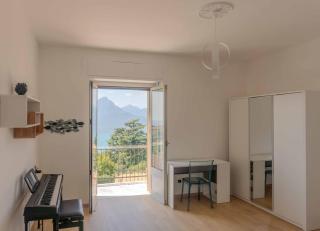 Spacious & modern, short drive to lake & mountain - 4