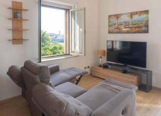 Spacious & modern, short drive to lake & mountain - 5