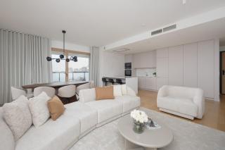 Towarowa Towers Prestigious 4-Bedroom Apartment with Parking & AC by Renters Prestige - Warsaw - 4