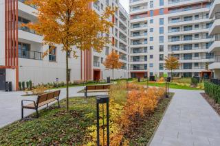 Deluxe Towarowa Towers Residence with Free Parking & AC by Renters Prestige - 1