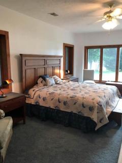 Unique Lakeside Getaway with a Fire Pit on Lake Anna, Virginia - Bumpass - 3