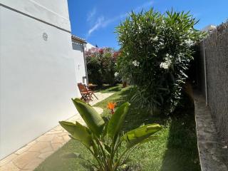 Ferienvilla, mit Pool, großer Terrasse und atemberaubenden Meerblick u Bergblick - 1