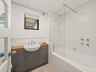 Rosella - Bushland Hideaway - 5