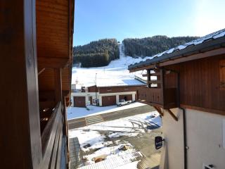 Chaleureux appartement 2 chambres au pied des pistes avec WIFI et parking privatif - FR-1-505-15 - 2