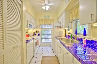 Castaway Cottage ( Sanibel Shores, on Cardium Street) - 6
