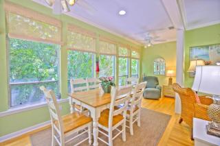 Castaway Cottage ( Sanibel Shores, on Cardium Street) - 3