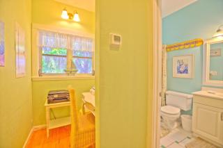 Castaway Cottage ( Sanibel Shores, on Cardium Street) - 1