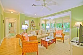 Castaway Cottage ( Sanibel Shores, on Cardium Street) - 8