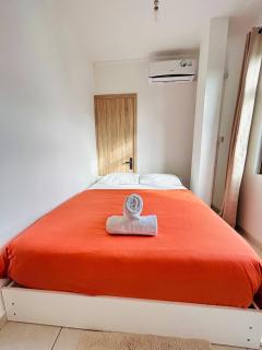 Cozy 1-Bedroom Apt 10mins Walk to Beach - GBHC6 - 9