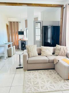 Cozy 1-Bedroom Apt 10mins Walk to Beach - GBHC6 - 5