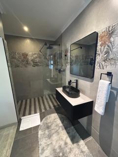 The Sanctuary Guest House - 8