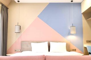 Old Batumi Stylish Studio with Balcony & City View - 3