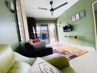 Asu Homestay w Private Pool - Batu Gajah - 9