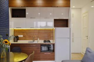 Old Batumi Studio with Balcony & City View - Batumi - 7