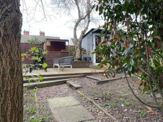 Cosy 3-bed Terrace Home, Nantwich - 6