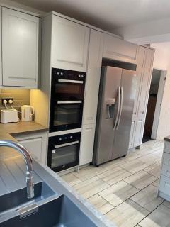 Cosy 3-bed Terrace Home, Nantwich - 1