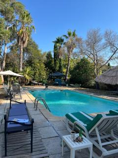 LE BONHEUR AVEC PISCINE ET JARDIN - 2