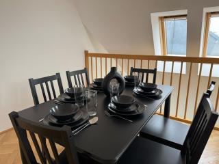 100qm, balcony, near center, Schönbrunn, attic - 9