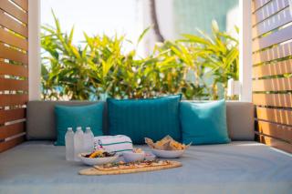 Waikiki Beach Marriott Resort & Spa - 6