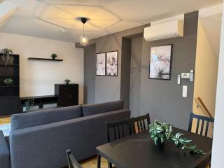 50qm, balcony, near center, Schönbrunn, attic - 0