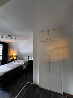 Pokoje z własnymi aneksami kuchennymi - Zbigniew Lassak - 1