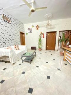 Hill Town Hotel Islamabad - 9