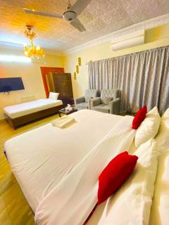 Hill Town Hotel Islamabad - 4